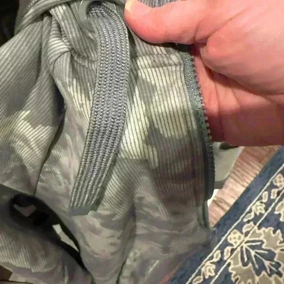 Athleta Triumph Printed Hoodie Sz SP Zip Jacket Green Floral Stretch - Picture 13 of 15